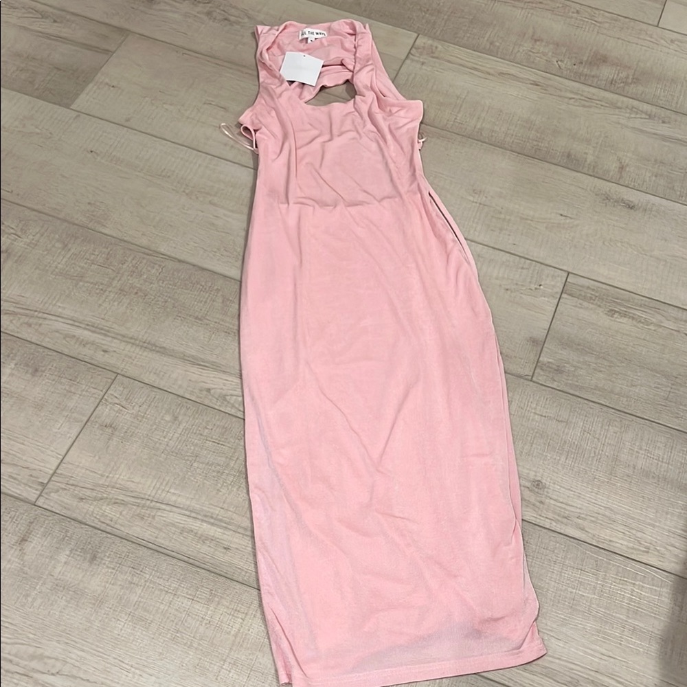Elegant Pink Sleeveless Dress